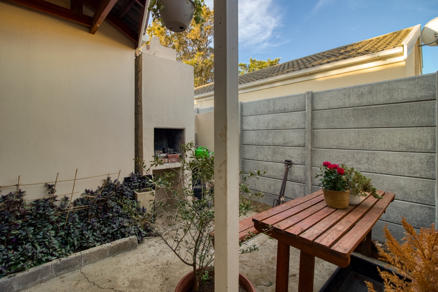 3 Bedroom Property for Sale in Fairview Golf Estate Western Cape